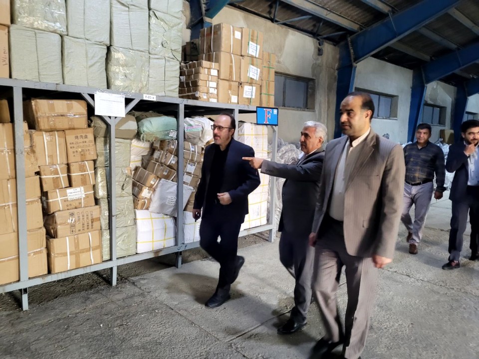 ارزیاب مثبت مدیرکل تعزیرات استان از وضعیت انبارهای اموال تملیکی ارزیاب مثبت مدیرکل تعزیرات استان از وضعیت انبارهای اموال تملیکی